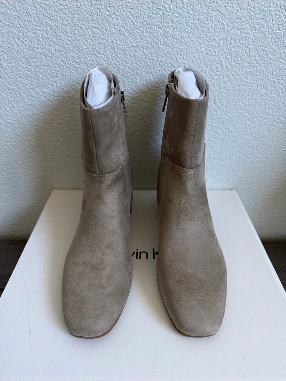 Calvin Klein Women’s Parry Block Heel Ankle Bootie NIB